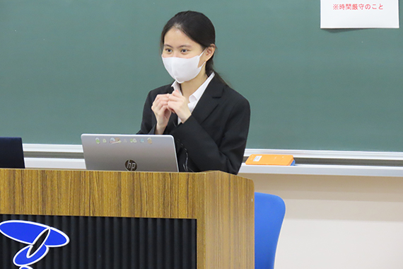 Teikyo University Graduate School of Science and Engineering Division of Integrated Science and Engineering thesis screening and presentation and mid-term presentation of doctoral course were held