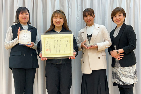 A student from Faculty of Medical Technology Department of Sport and Medical Science Medical Technology, won the Japan Fitness Association Representative Director's Award at Fitness Legacy 2023